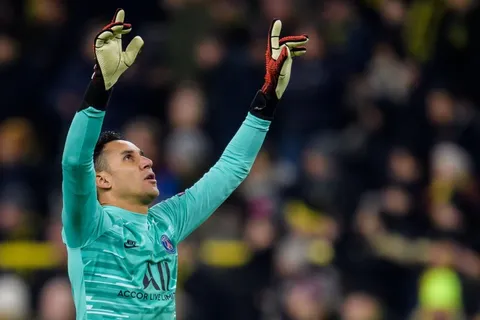 ¡Repartió bendiciones! Keylor Navas contó cómo vive la cuarentena en Francia