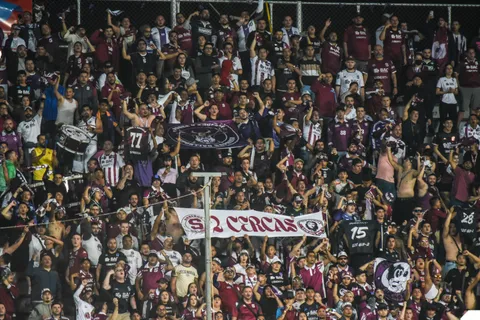 Un ex técnico del Saprissa quiere llegar a la Sele.