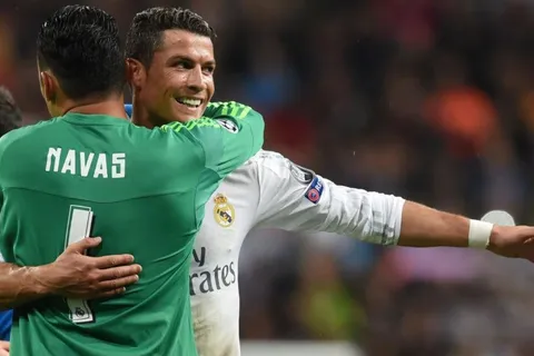 Cristiano Ronaldo ya negocia su llegada con el PSG de Keylor Navas