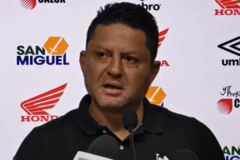 Jafet Soto arremete contra periodistas de Costa Rica