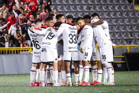 Alajuelense quiere una joya de Costa Rica.