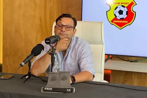 Jeaustin Campos fue despedido de Herediano por el caso de racismo contra Javon East