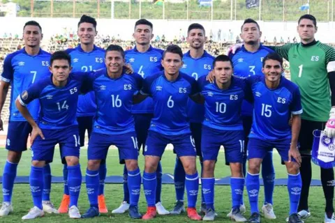 El Salvador hará cambios en su convocatoria