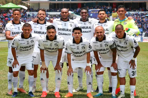 Duro golpe para Comunicaciones: confirman tres bajas tras la eliminación del Clausura 2024