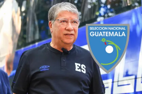 Bolillo Gómez en El Salvador.