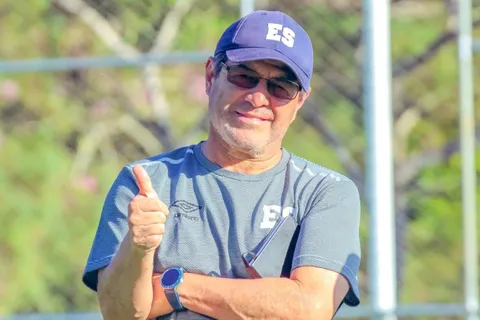 Hugo Pérez advierte a los legionarios