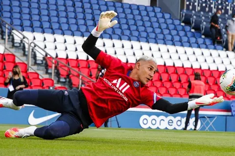 Keylor Navas fue titular en victoria del PSG y sumó otra imponente estadística