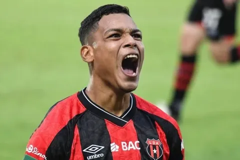 Un salto de más de €2 millones: Alajuelense ya tiene claro el destino de Creichel Pérez