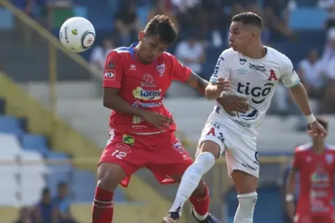Fesfut le da una mano a Alianza para que no pierda puntos