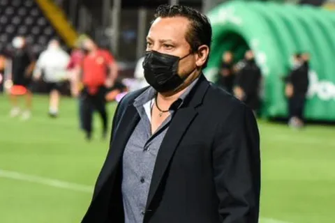 Después de casi 130 días, Jeaustin Campos finalmente ganó un partido como DT