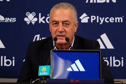 Gustavo Alfaro explicó porque Joel Campbell fue suplente con Costa Rica