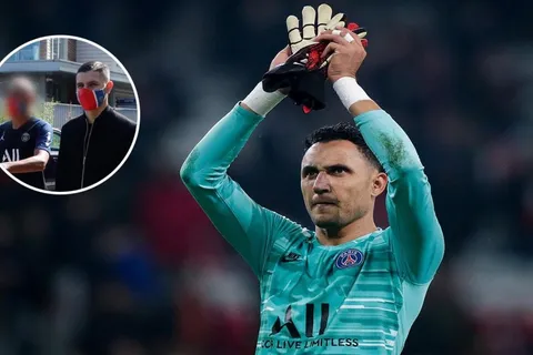 Keylor Navas vuelve a los entrenamientos con nuevo look