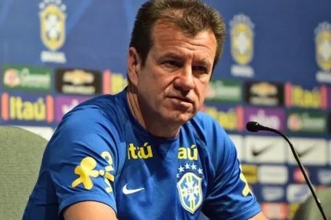 Panamá se empeña en Dunga pero otro gana espacio
