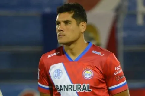 Chuletita Orozco no seguirá en el futbol de Guatemala