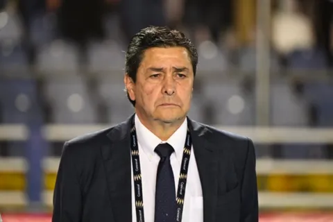 La decisión de Luis Fernando Tena que no gustó en la Liga Nacional de Guatemala