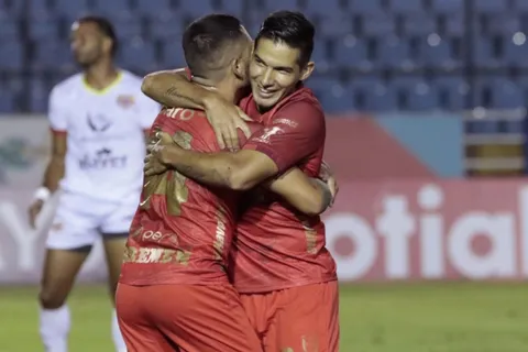 Municipal clasifica a octavos de final al eliminar a un débil Vega Real [VIDEO]