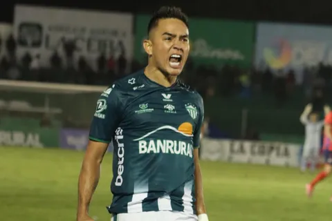 Antigua GFC venció 2-0 a Municipal: goles y resumen de la final de ida del Apertura 2025 de Guatemala
