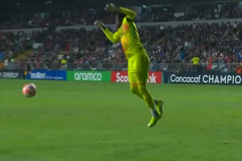 ¡Ridículo del año! Así reaccionaron los medios tras el error de Andre Blake ante Saprissa [VIDEO]