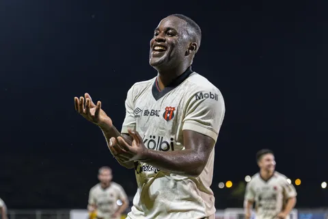 joel campbell-alajuelense-liga promerica