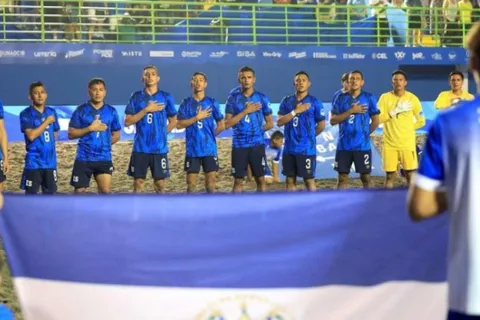 Selección de fútbol playa de El Salvador asciende en el ranking mundial
