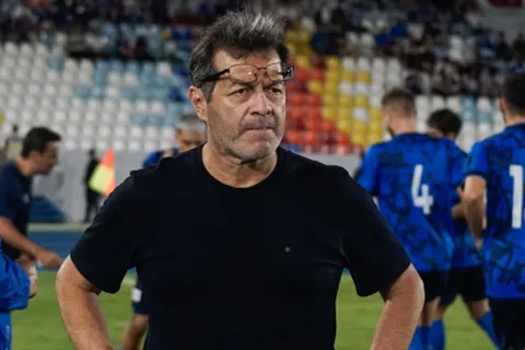 Hugo Pérez criticó que El Salvador haya jugado contra Bonaire