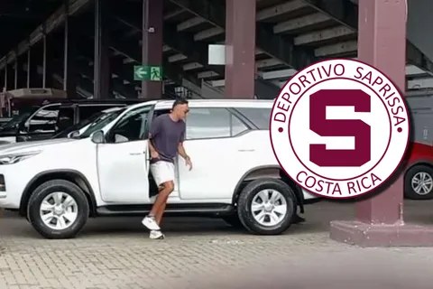 Keylor Navas y el tiempo que estará en Saprissa.