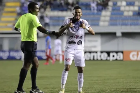 Veraguas CD sorprende y elimina a CD Plaza Amador en los cuartos de final de la LPF