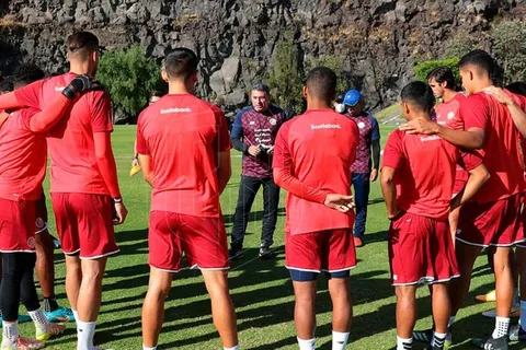 Luis Fernando Suárez: “Actitud es lo que siempre le ha sobrado a Costa Rica”