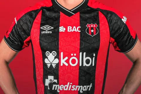 Alajuelense cerca de cerrar la llegada de un legionario.