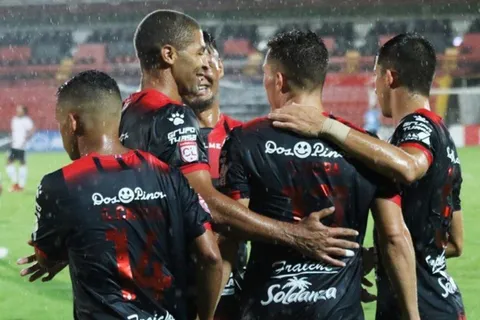 Alajuelense vence sin problemas a Cibao y clasifica a octavos de Liga Concacaf [VIDEO]