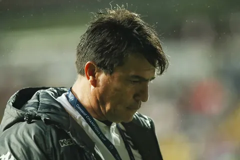 Dirigencia de Saprissa toma una decisión luego de que Vladimir Quesada pusiera su cargo a disposición