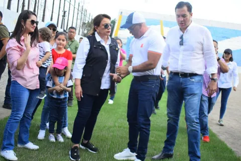 Presidenta de Honduras sobre el partido ante México: “Nos robaron”