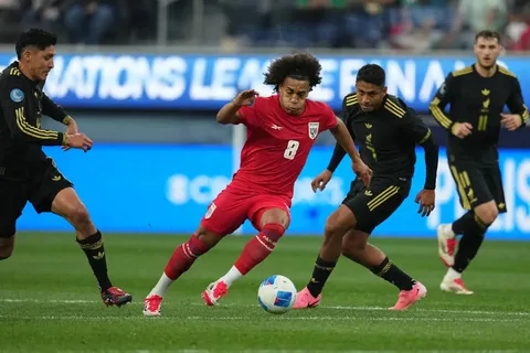 Sufre Adalberto Carrasquilla: el categórico mensaje que le llega a Coco desde México tras su derrota con Panamá.