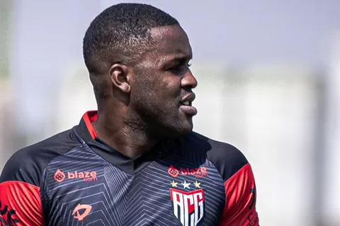 En Brasil dan por hecha la salida de Joel Campbell: esto dice el presidente de Goianiense sobre su futuro