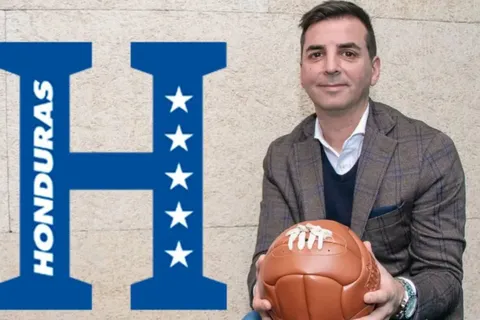 Francis Hernández muestra su postura: fue campeón con España, dirige esta selección y es el gran tapado de Honduras