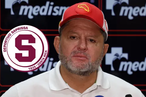 Jafet Soto en conferencia de prensa.