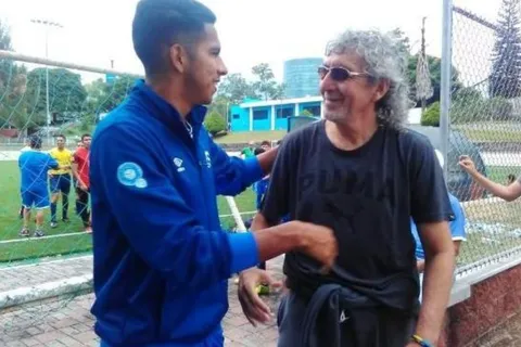 La Selecta interrumpió entrenamiento por una mágica visita