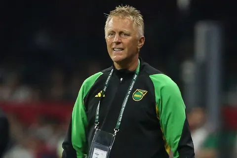 Entrenador de Jamaica asegura que son favoritos ante Honduras