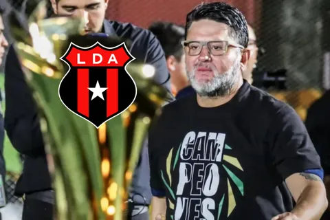 Se fue de Alajuelense por un problema judicial y ahora Jafet Soto lo repatriaría con Herediano: "Es una fuerte opción"