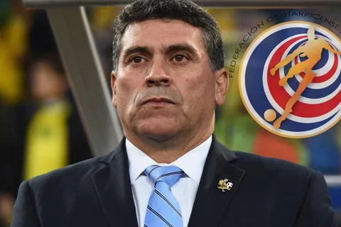 Un colombiano aparece como serio candidato a dirigir la Tricolor