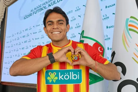 Herediano va fuertemente por Aarón Suárez.