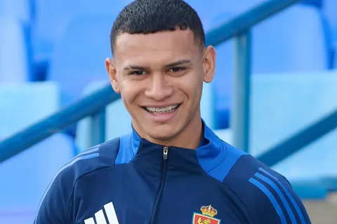 "El rey está de vuelta": el motivo por el que Kervin Arriaga emociona al Real Zaragoza