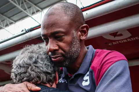 Saprissa y Alajuelense van por el mismo delantero.