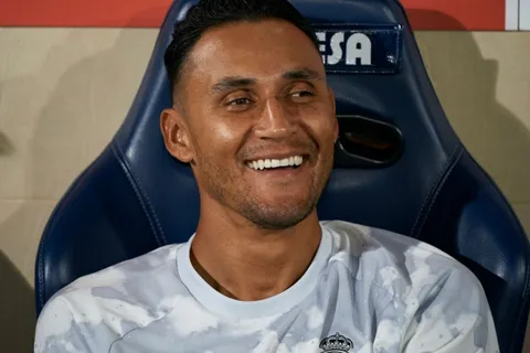 ¡Viaje sin retorno! Keylor no volvió a Madrid con sus compañeros del Real