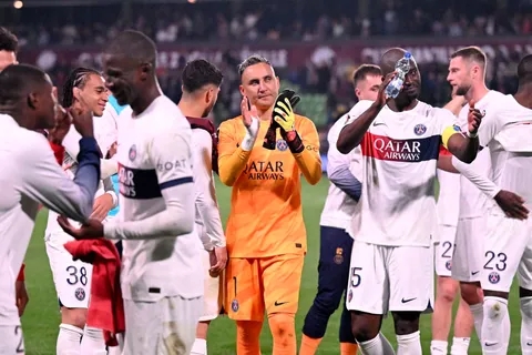 Keylor Navas y dos nuevas marcas históricas con el PSG. (Foto: Getty Images)