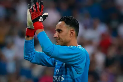 Keylor Navas, en problemas: un argentino y un brasileño podrían arruinar su deseo