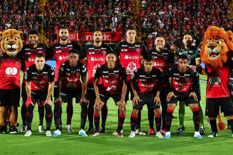 Alajuelense tendría listos a sus dos primeros fichajes para el Apertura 2023.