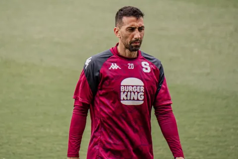 Mariano Torres causa una nueva preocupación en Deportivo Saprissa