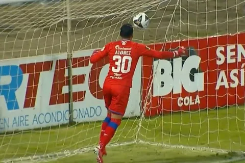 Minor Álvarez cometió un error.