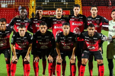 Alajuelense clasificó sin haberle ganado un solo partido a los equipos de semifinales